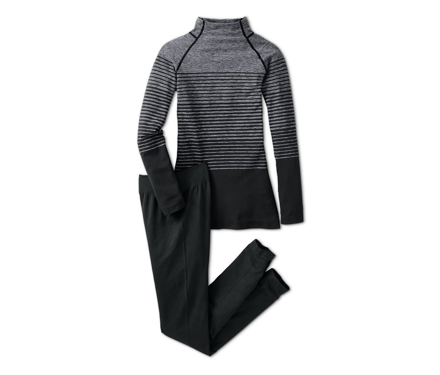 Grau gestreiftes Funktionslangarmshirt und schwarze Funktionsleggings.