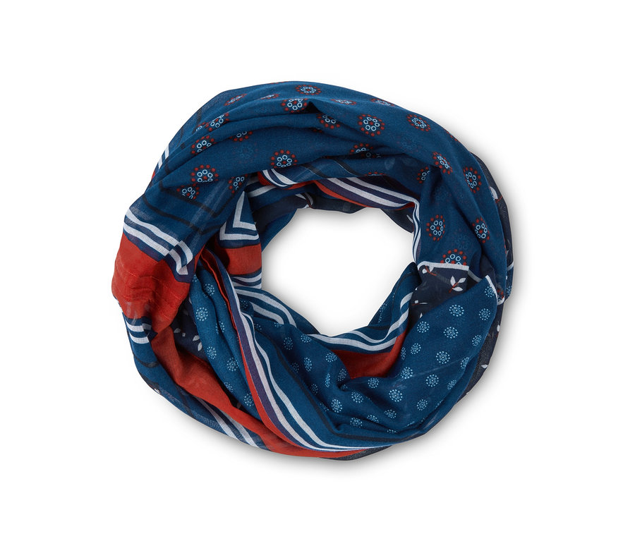 Ein blau gemusterter Loop-Schal mit roten und weißen Akzenten.