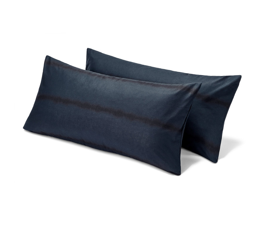 Zwei Renforcé-Kopfkissenbezüge.