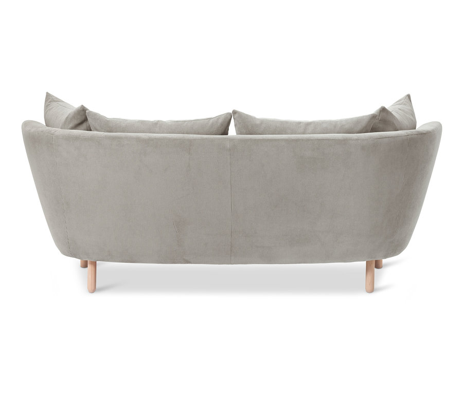 Rückansicht des beigen SCAPA 2,5-Sitzer-Cordsofas mit zwei Kissen.