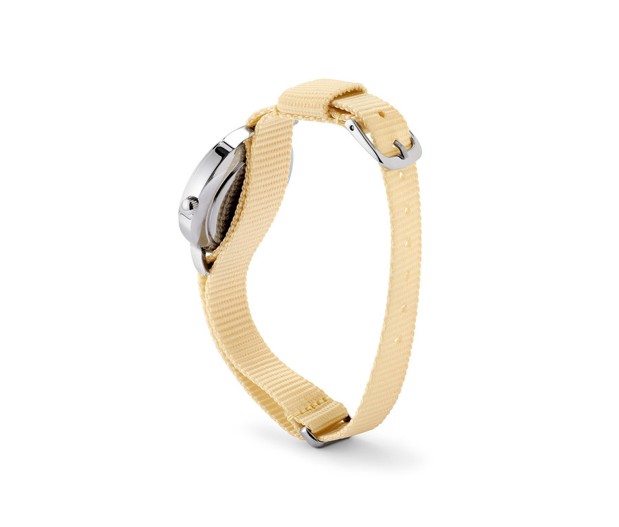 Nahaufnahme einer gelben Quarz-Armbanduhr aus 316L-Edelstahl.