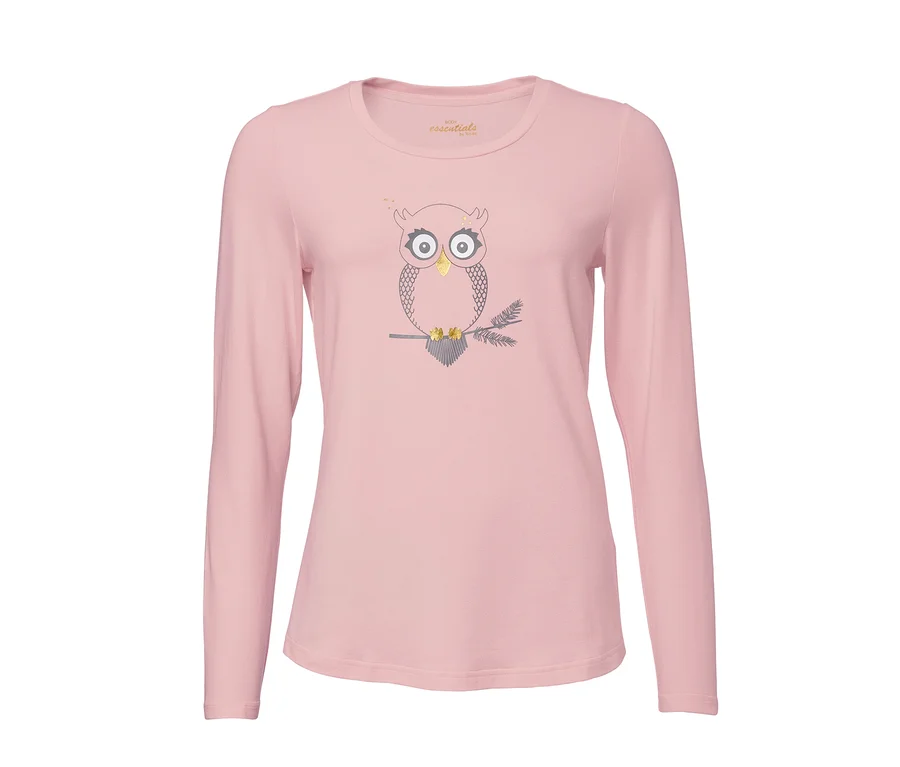 Rosa Pyjama mit Eulen-Motiv.