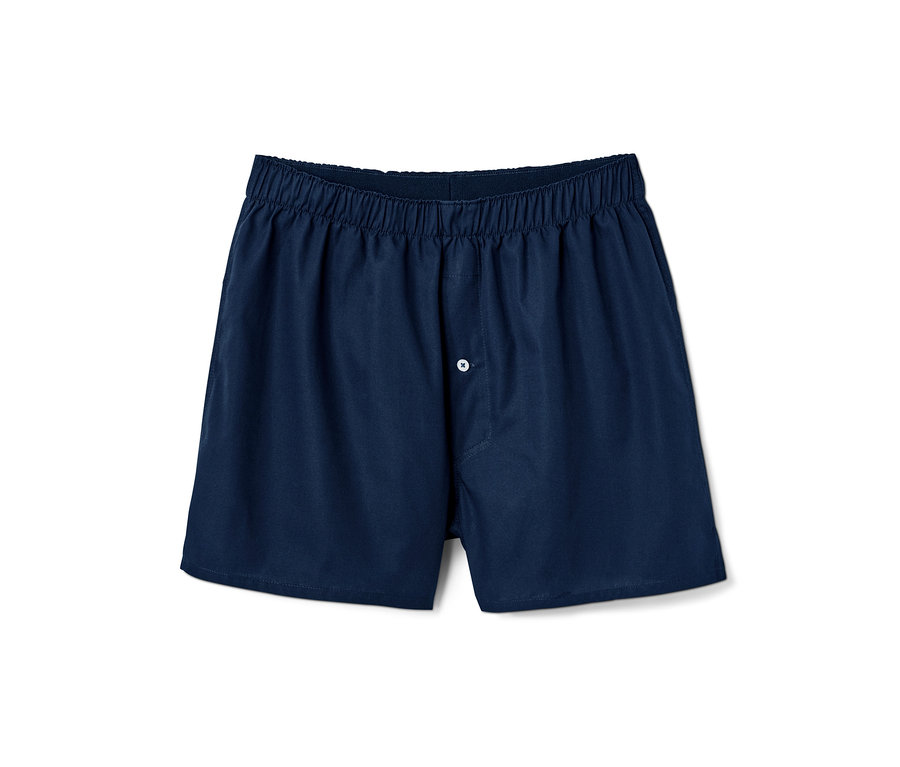 Eine einzelne blaue Web-Boxershorts.