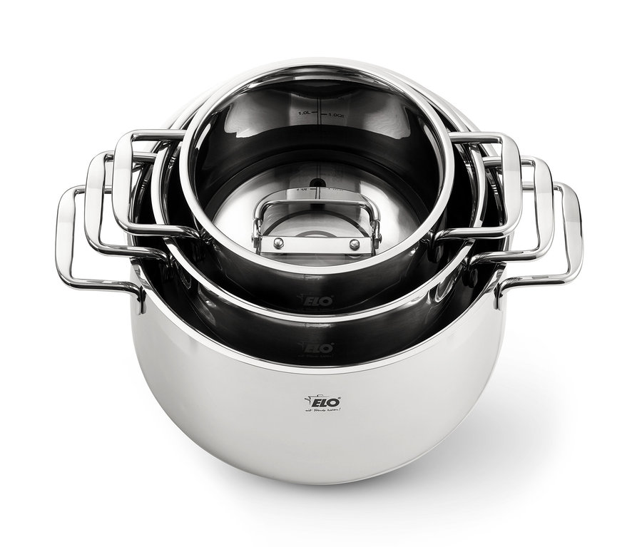 Ineinander gestapelte Kochtöpfe unterschiedlicher Größe, Platzspar-Topf-Set »Mystery«.