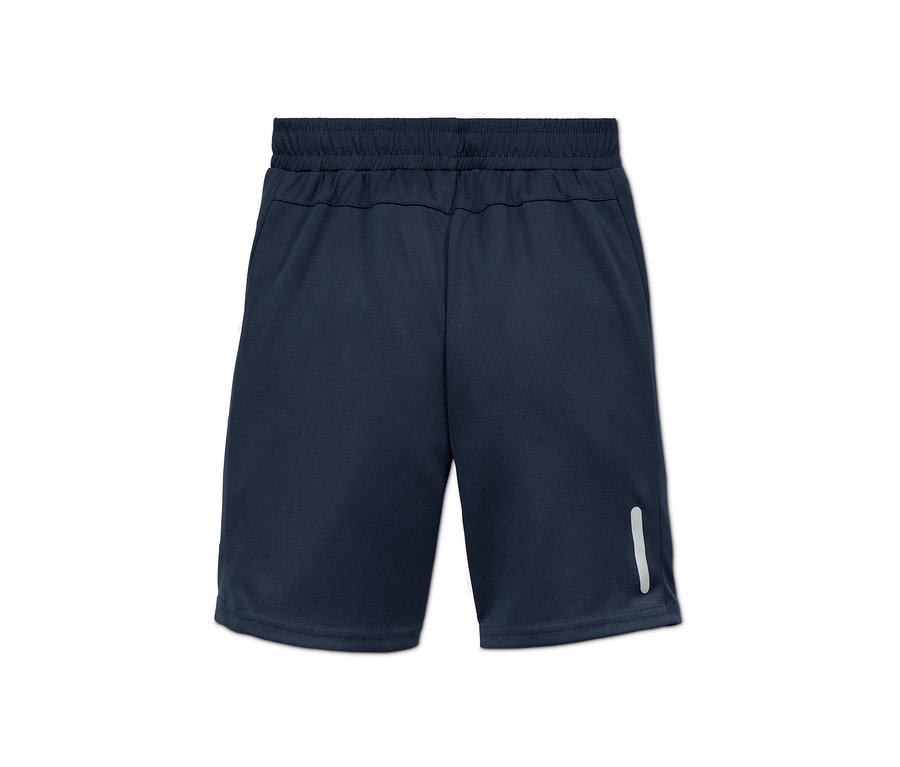 Dunkelblaue Jungen-Sportshorts aus recyceltem Material mit elastischem Bund und reflektierendem Streifen am Bein.