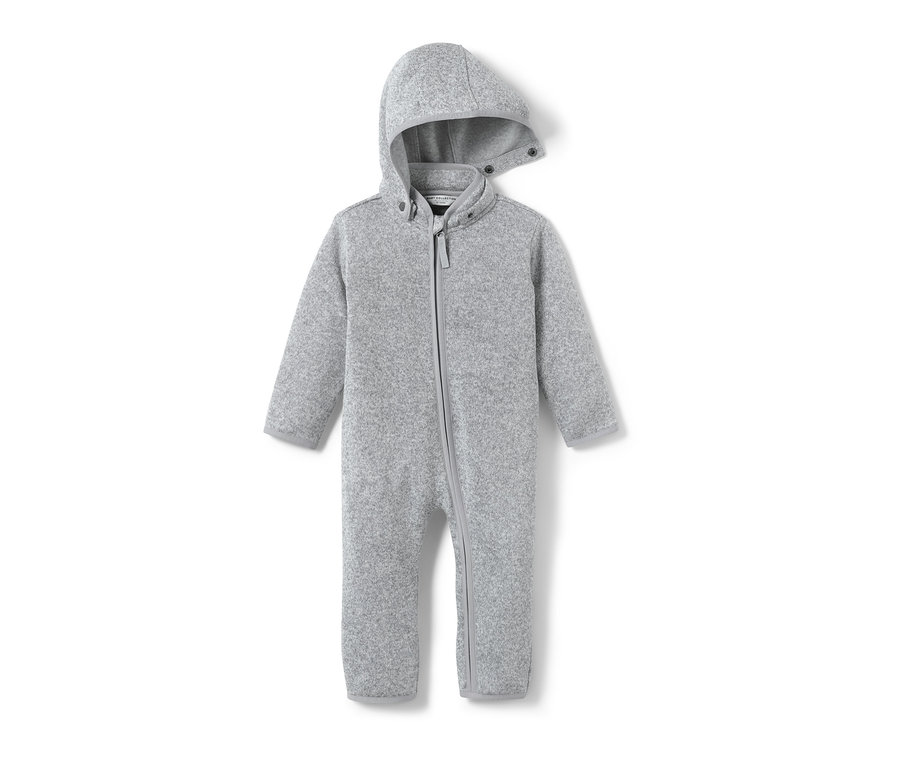 Grauer Baby-Strickfleece-Overall mit Reissverschluss und Kapuze.