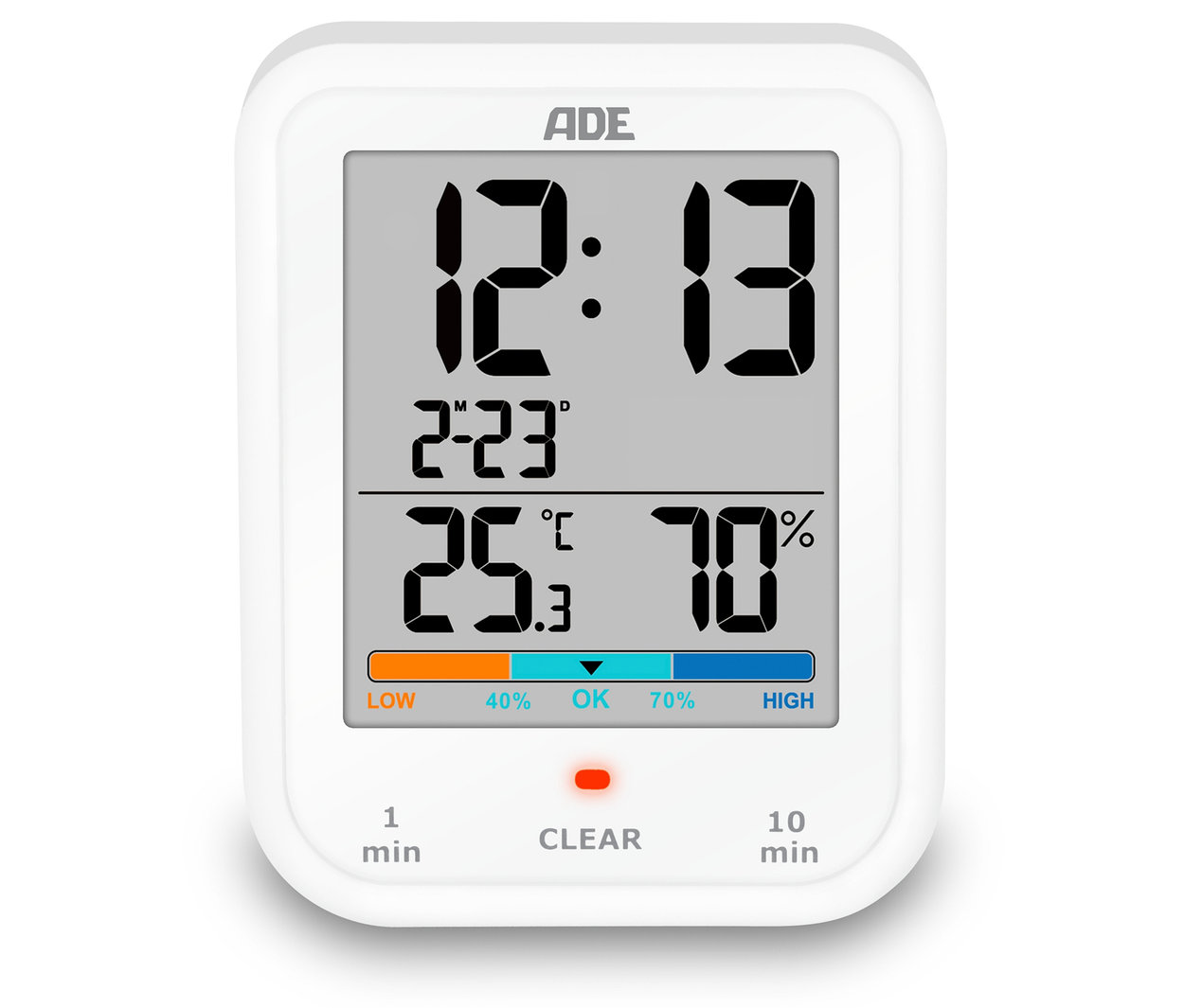 Die digitale Badezimmeruhr mit Hygrometer und Thermometer von ADE zeigt 12:13 Uhr, das Datum 2-23, 25,3 Grad Celsius und 70 % Luftfeuchtigkeit an.