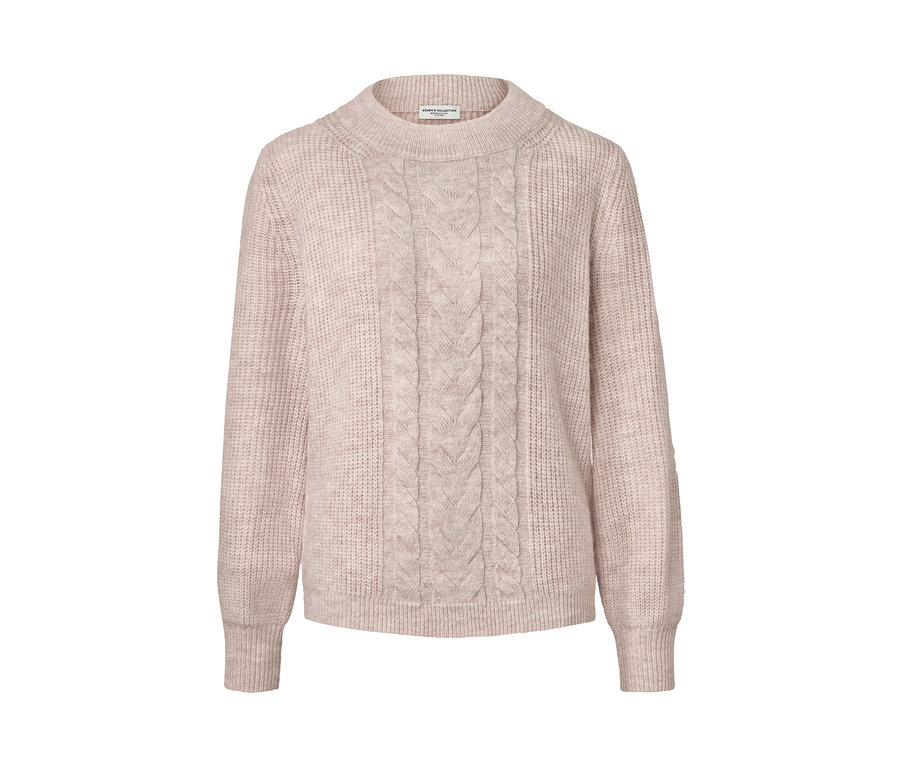 Grobstrickpullover mit Zopfmuster.