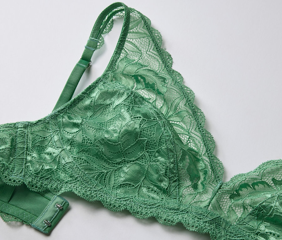 Ein grüner Soft-BH mit Spitze.