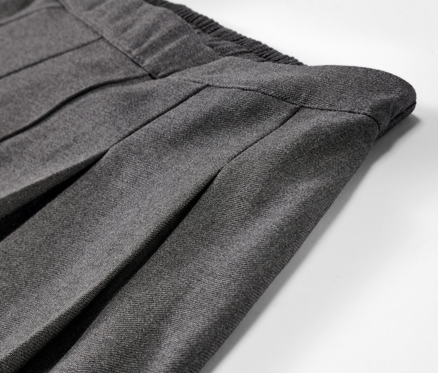 Detailaufnahme eines Kinder-Hosenrocks.