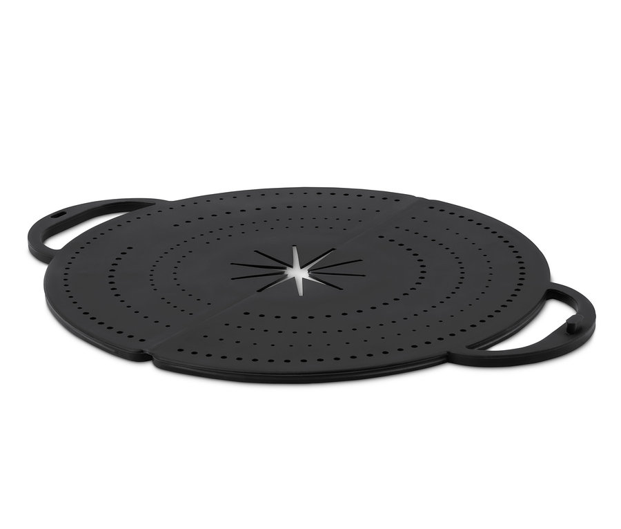 Schwarzer Pfannenspritzschutz mit Löchern und Griffen.
