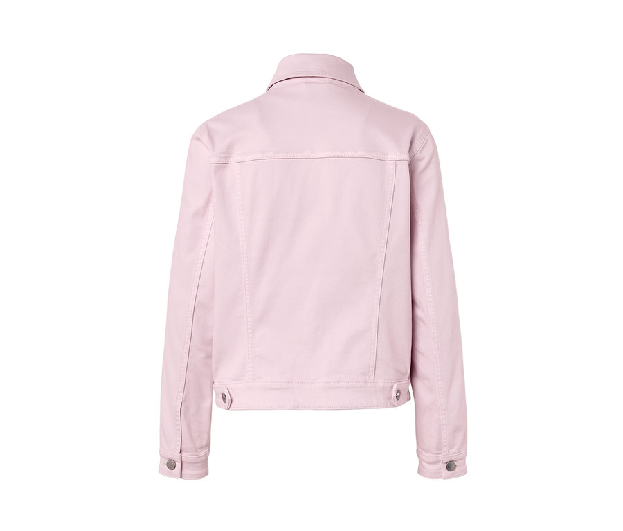 Rückansicht einer hellrosa Jeansjacke.