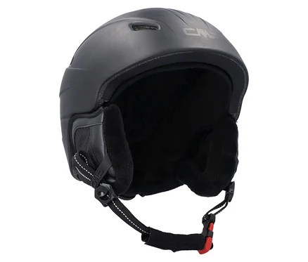 Schwarzer Skihelm mit Ohrenschützern und verstellbarem Riemen.