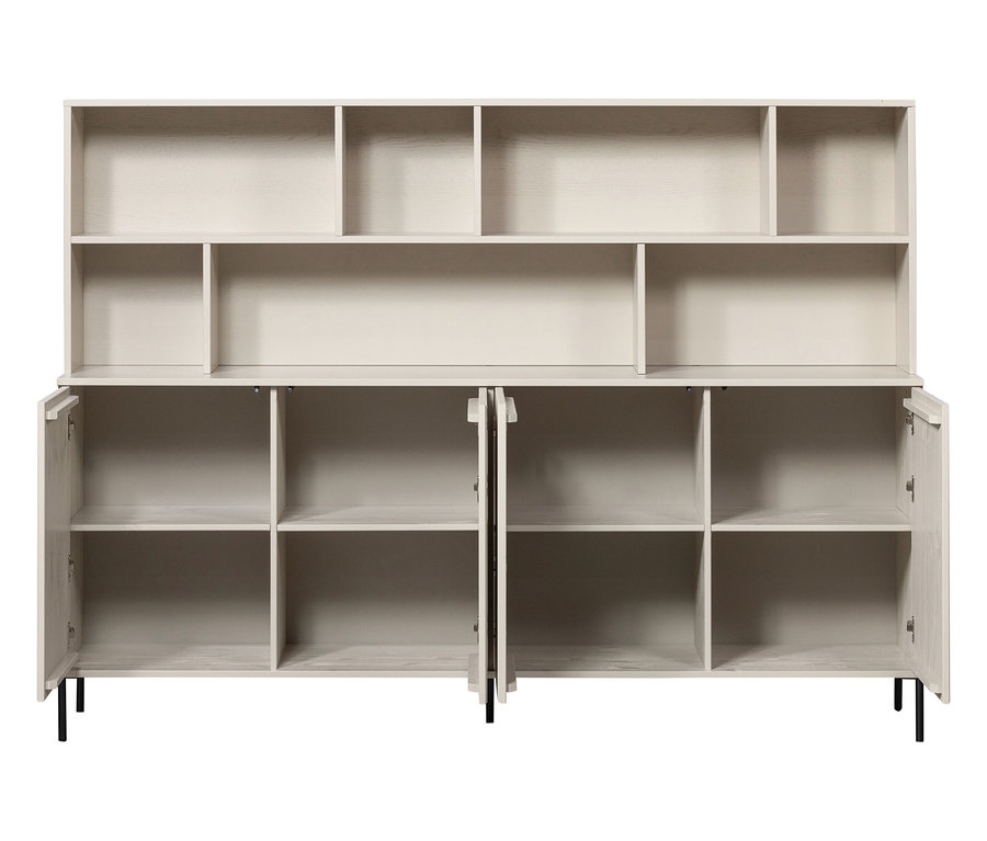 Der Woood »New Gravure« Wandschrank in Weiß mit offenen Regalen und Schrankfächern steht vor einem weißen Hintergrund.