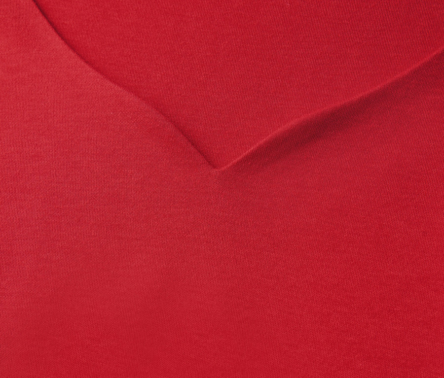 Nahaufnahme von Street One Shirt mit Herzausschnitt.