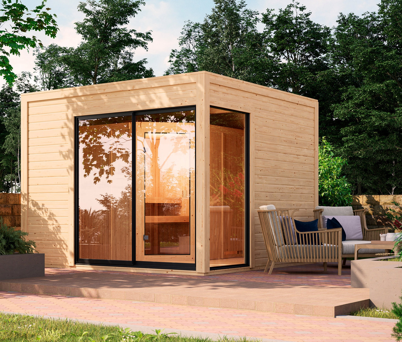 Außenansicht des Karibu Saunahauses »Linda« mit Glastür und Sitzecke im Garten.