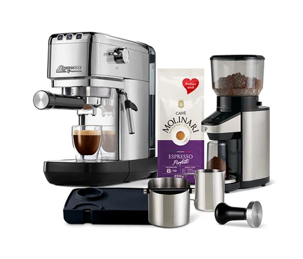 Silberfarbene Lapressa Profi Set Kaffeemaschine mit Zubehör und Kaffeepackung.