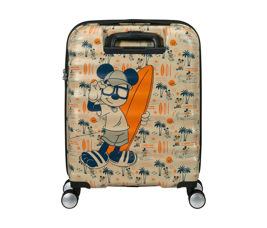 Beiger Koffer mit einem Muster aus Micky Maus, Palmen und Surfbrettern. Eine große Micky Maus mit Hut und Sonnenbrille hält ein orangefarbenes Surfbrett.