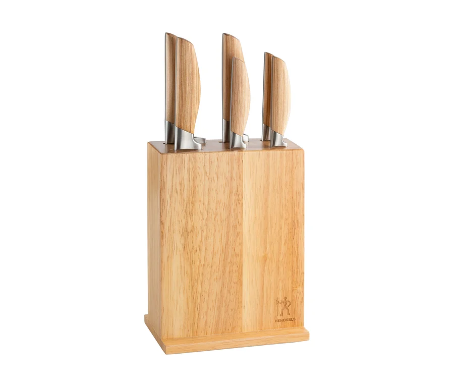 Heller Holz-Messerblock des Henckels by ZWILLING »Pakka« Messerblocksets, mit vier Messern mit Holzgriffen und silberfarbenen Klingen.