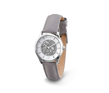 Detail einer Damenuhr mit grauem Lederarmband und Swarovski® Kristallen.