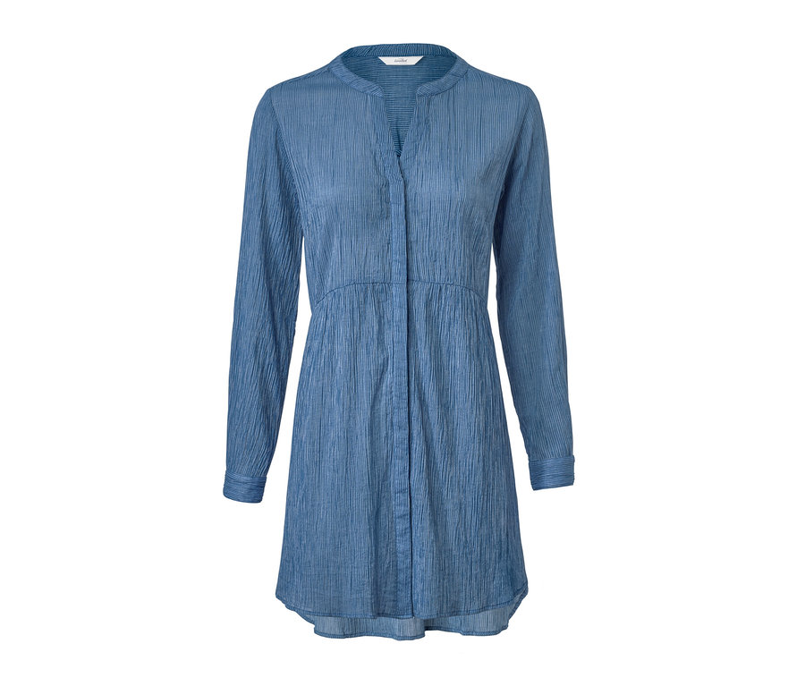Eine blau gestreifte Longbluse.