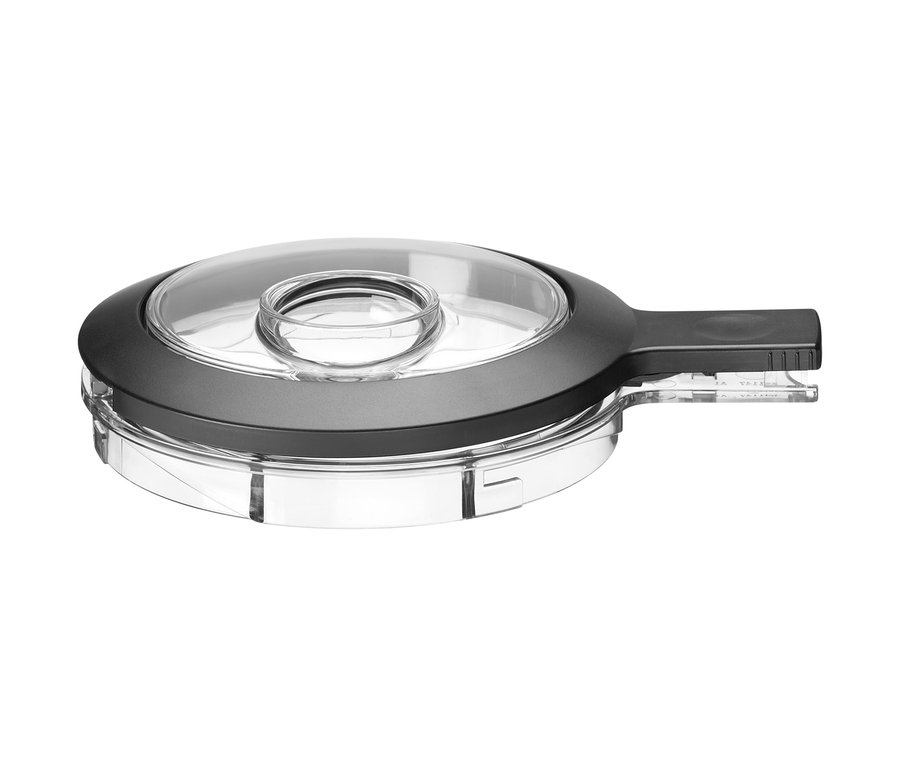 Deckel des KitchenAid-Zerkleinerers mit transparentem Fenster in der Mitte.