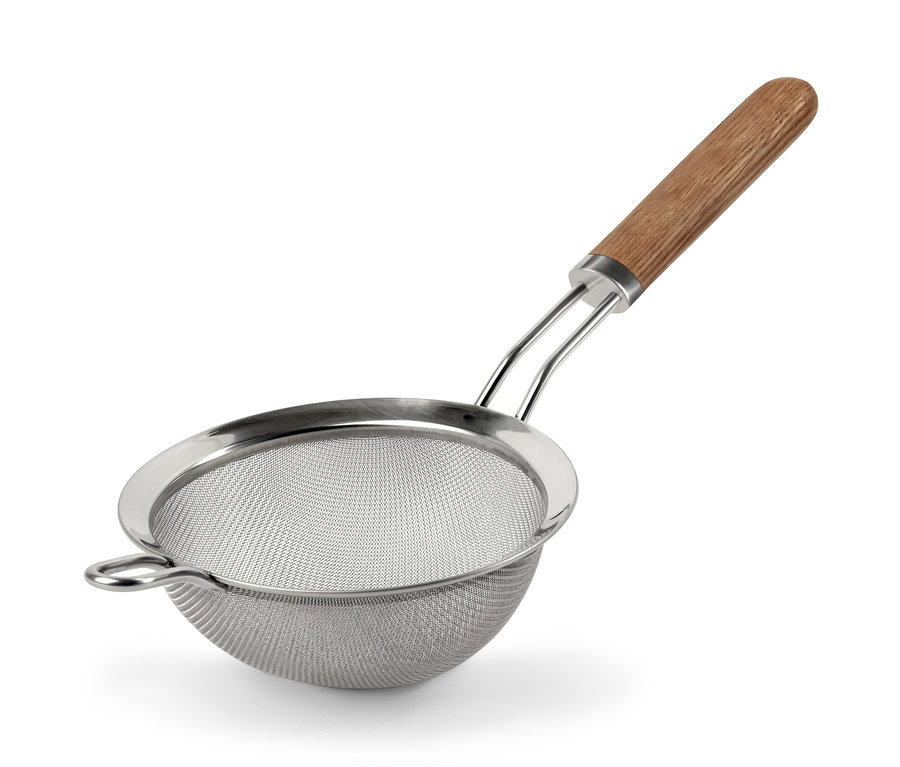 Edelstahlsieb, 2 Stück, mit Holzgriff.