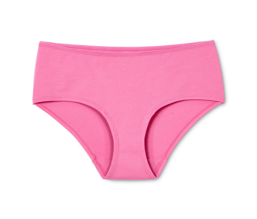 Ein pinkfarbener Slip auf weißem Hintergrund.