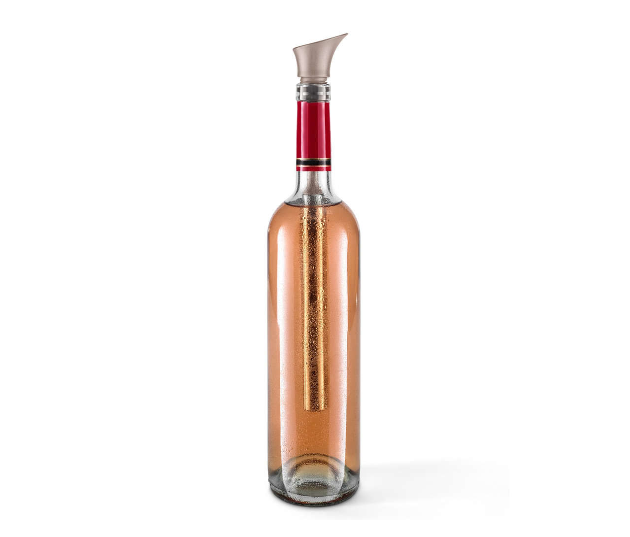 Wein-Kühlstab in einer Flasche Roséwein.