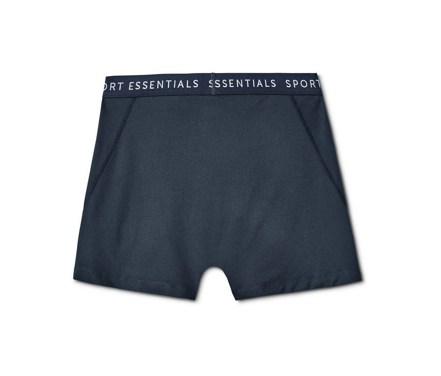 Nahaufnahme einer einzelnen dunkelblauen 2 Sportslipboxer mit "Essentials Sport" Bund.