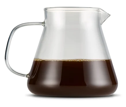 Eine Kaffeekanne aus Glas, gefüllt mit Kaffee.