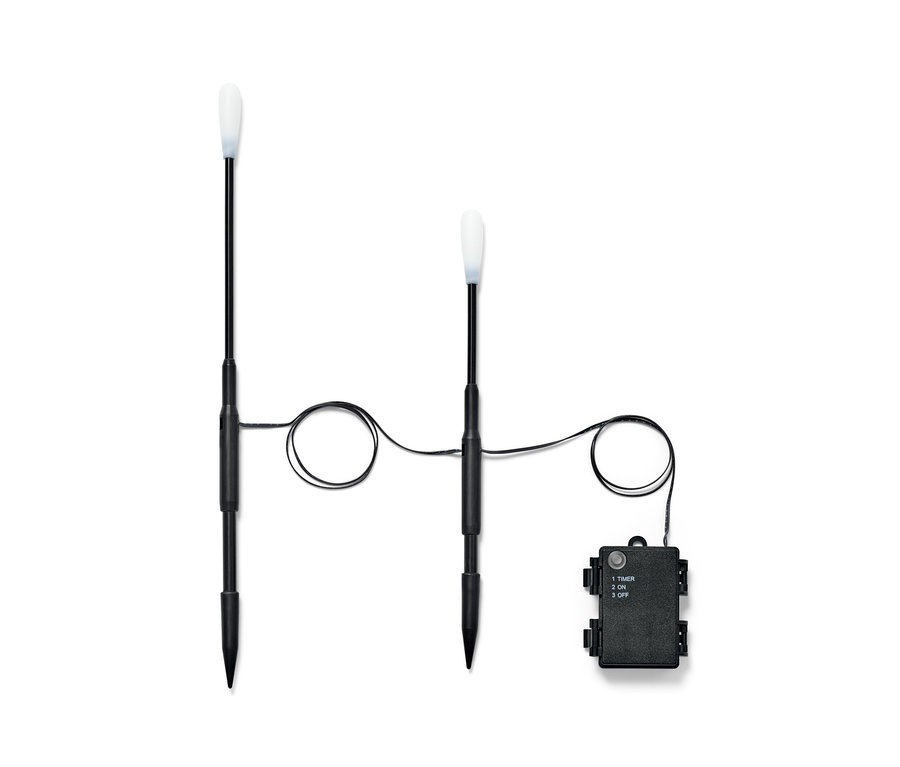 Zwei LED-Leuchtstäbe und eine schwarze Steuerbox mit den Aufschriften 1 TIMER, 2 ON, 3 OFF.