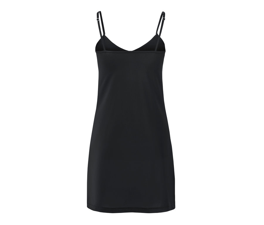 Schwarzes Unterkleid mit Spaghettiträgern.