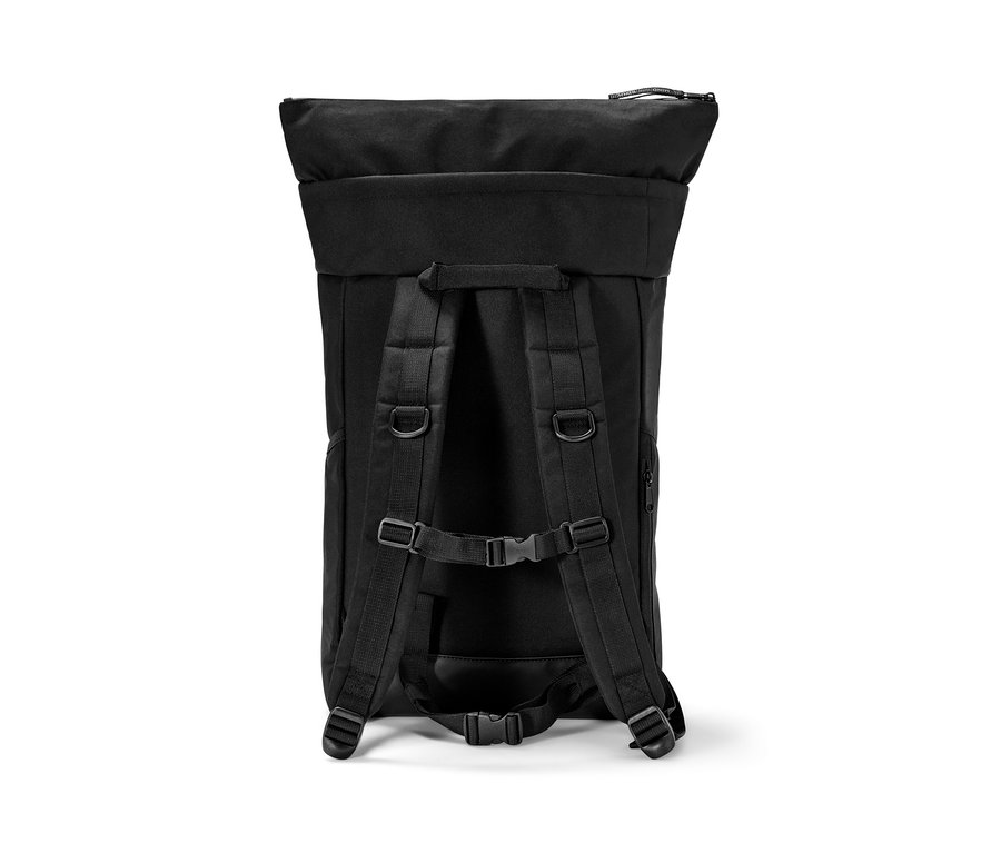 Schwarzer Outdoor-Rucksack.