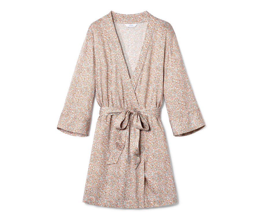 Blass-orangefarbener Kimono-Morgenmantel mit Blumenmuster und Gürtel.