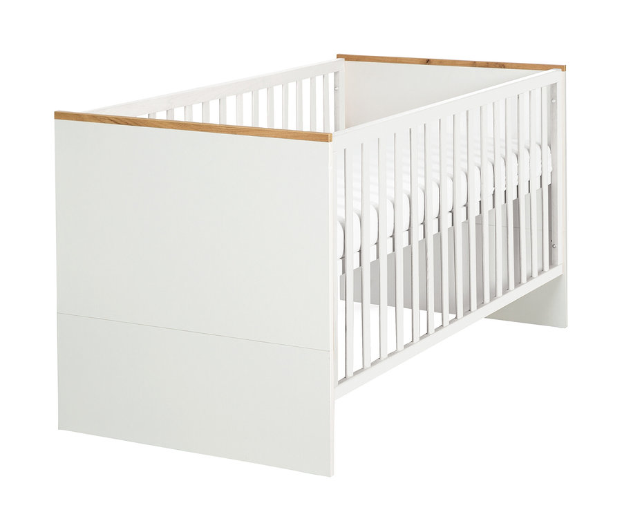 roba »Finn« Kinderzimmerset mit Bett, Wickelkommode und 3-türigem Schrank.