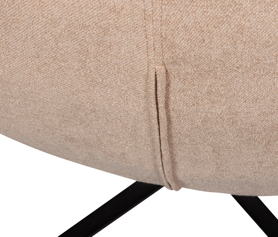 Detailaufnahme des naturfarbenen Woood Drehsessels »Maudi«.