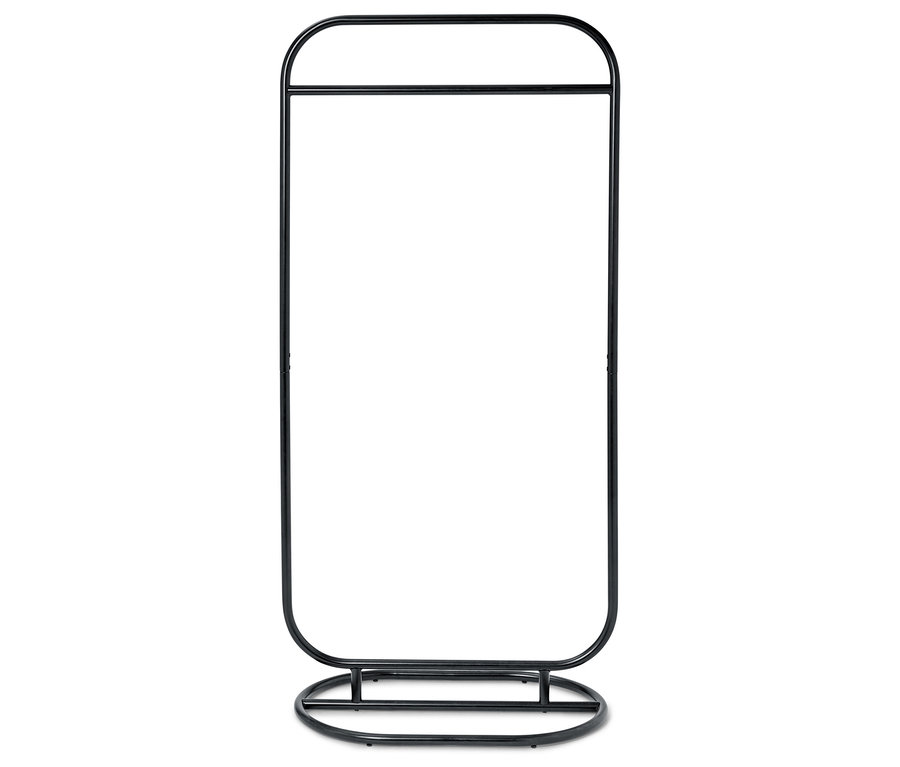 Schwarzer Kleiderständer aus Metall mit abgerundeten Ecken und ovalem Sockel.