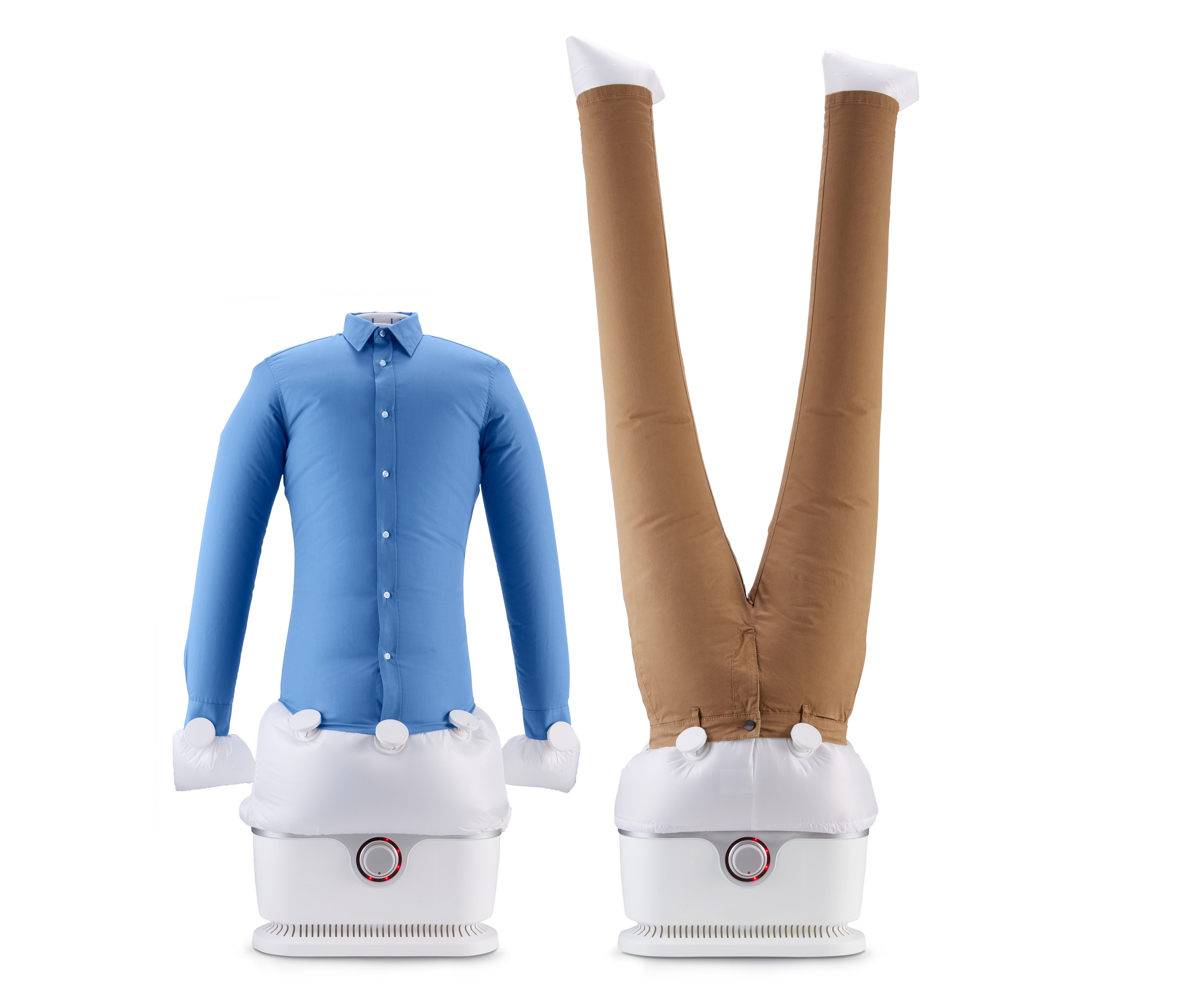 Blaues Hemd und braune Hose auf Hemden- und Blusenbügler inkl. Aufsatz für Hosen.