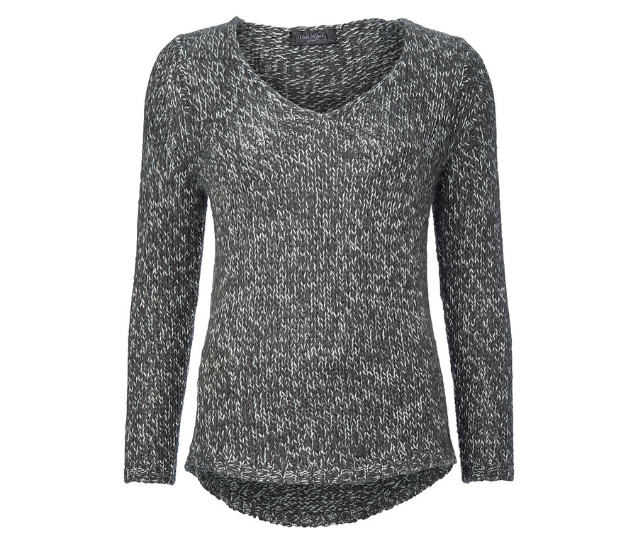 Grauer Strickpullover mit silberglänzendem Garn.