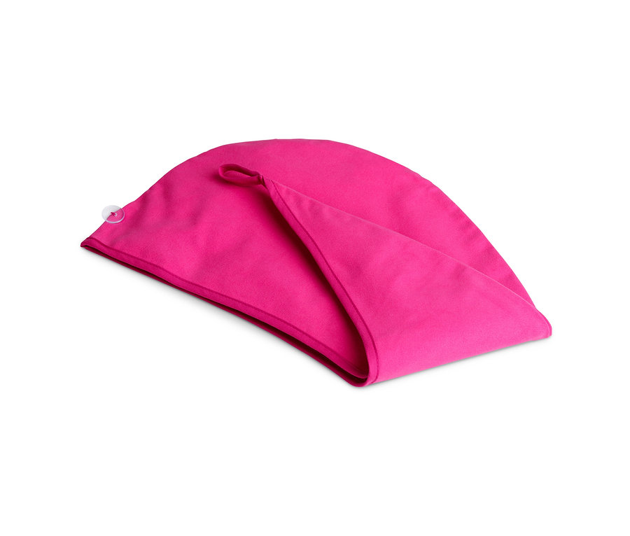Turban-Sporthandtuch in Pink auf weißem Hintergrund.