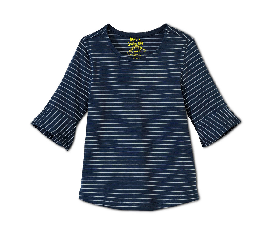 Gestreiftes Shirt mit Dreiviertelärmeln.