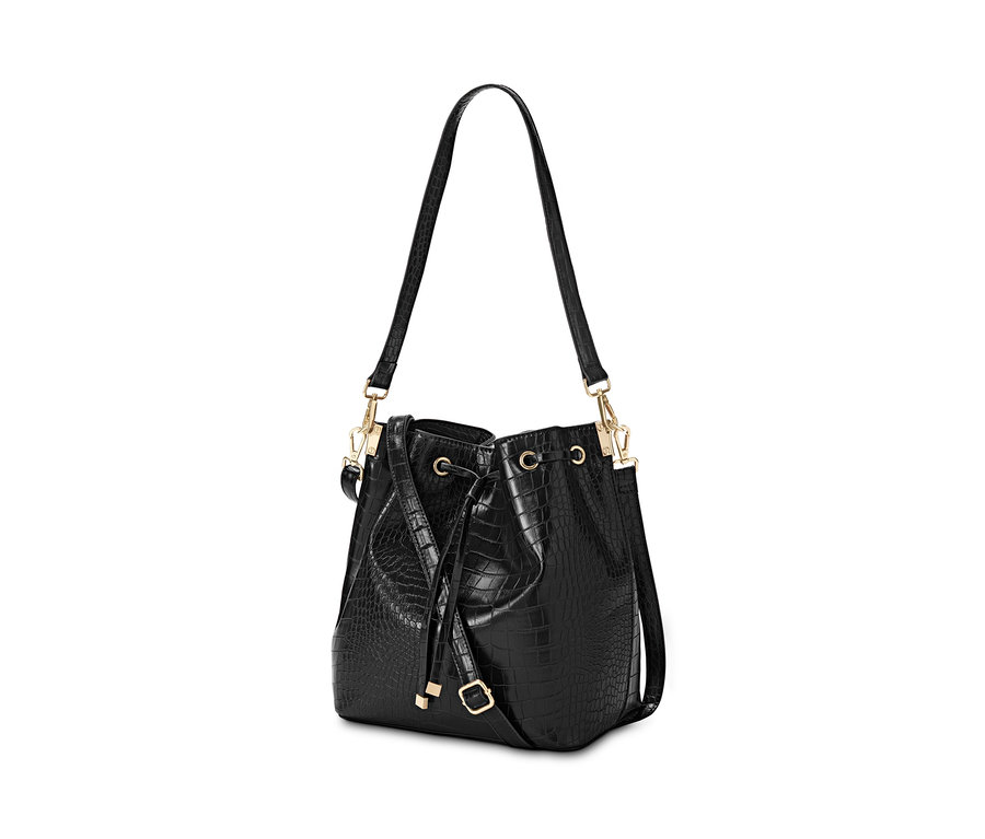 Schwarze Beuteltasche.