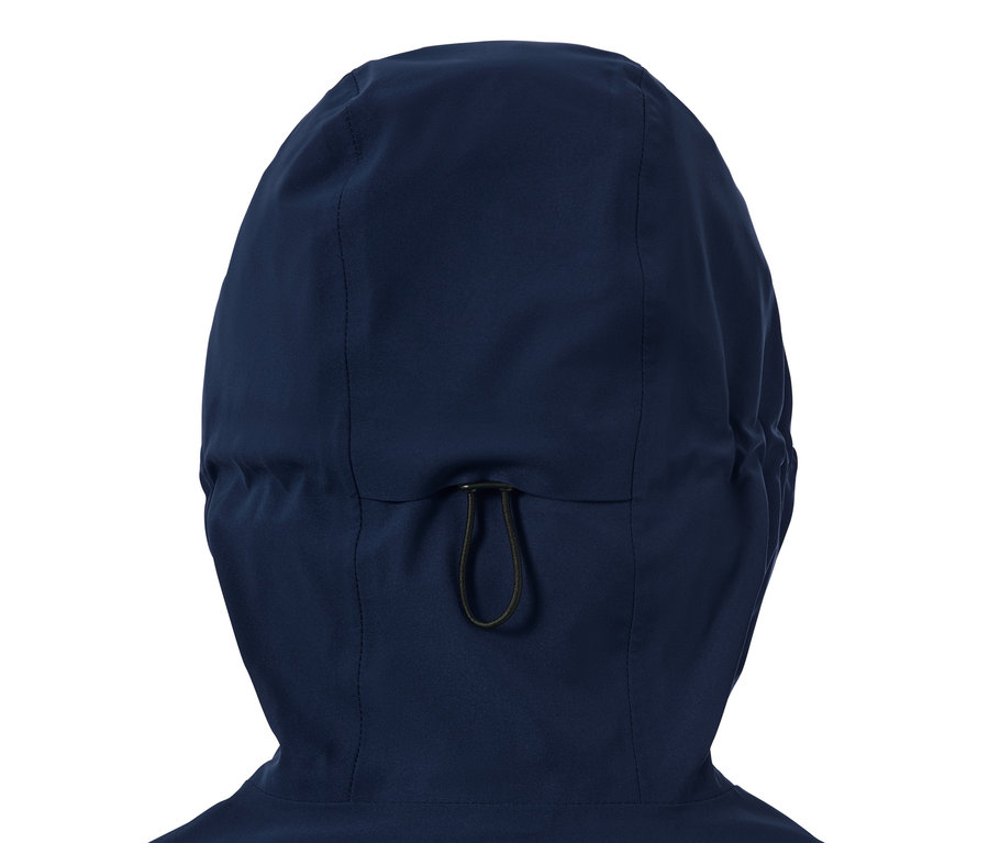 Detailansicht der Kapuze einer dunkelblauen Regen-Laufjacke.