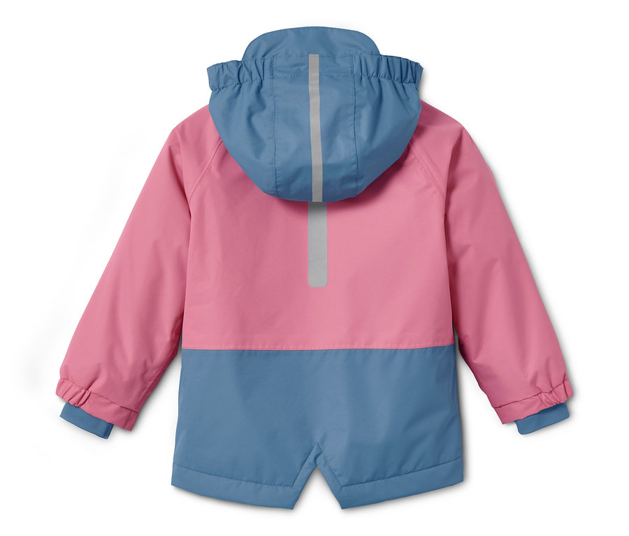 Rückansicht der blau-rosa Thermo-Regenjacke mit recyceltem Material.