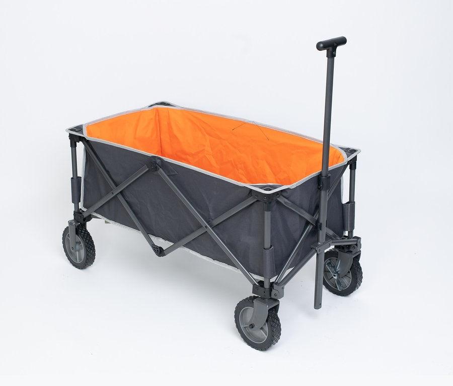Ein faltbarer Westmann Bollerwagen mit orangefarbenem Innenraum vor einem weißen Hintergrund.