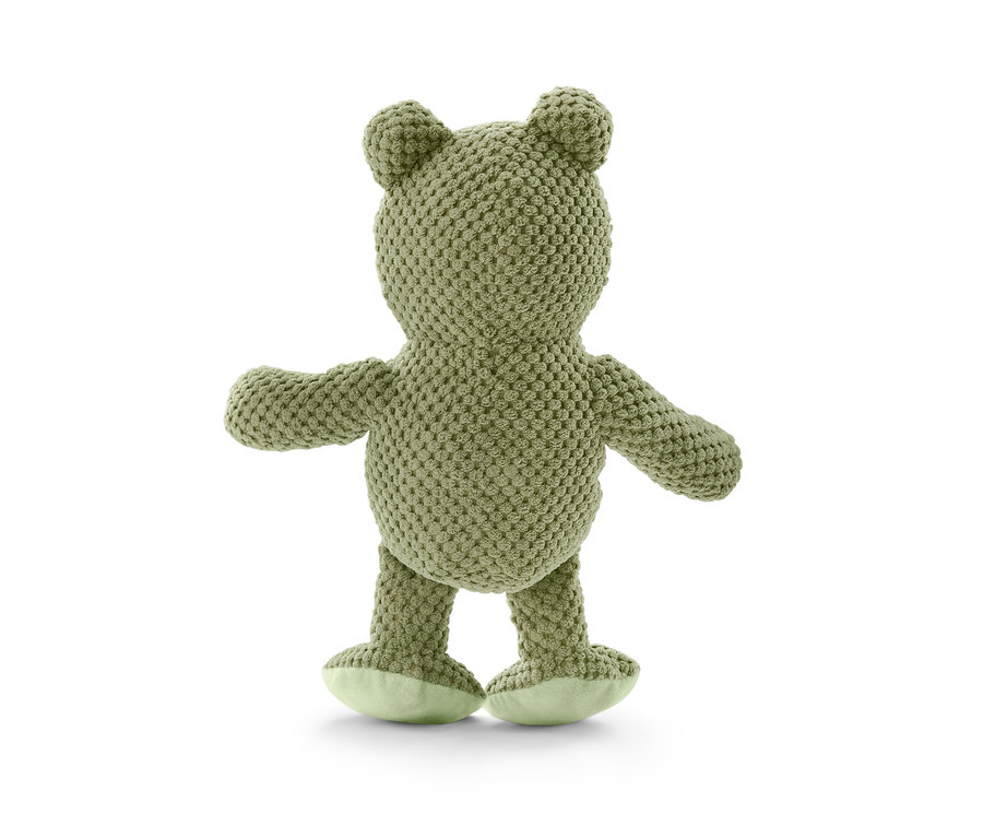 Hunde-Plüschspielzeug »Frosch« steht auf weißem Hintergrund.