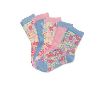 1x hellblau mit Häschen-Einstrick, 1x rosa mit Häschen-Einstrick, 3x mit mehrfarbigem Blümchen-Einstrick