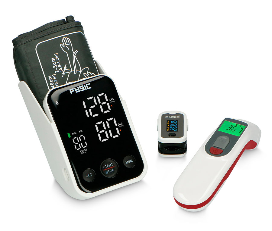 Das Bild zeigt ein Gesundheitsüberprüfungs-Set, inklusive ein Oberarm-Blutdruckmessgerät mit HD-Display, ein Pulsoximeter und ein Infrarot-Stirnthermometer.