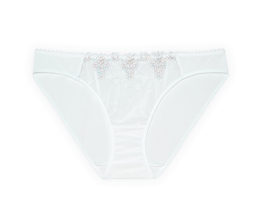 Weißer Slip mit Spitze, "White Nights" von Passionata.